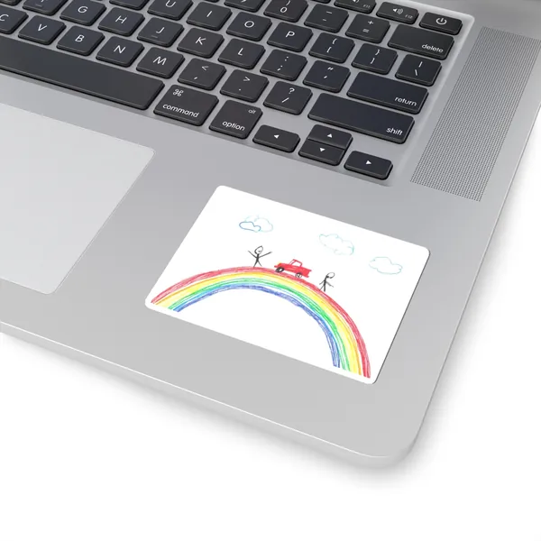 Stiker sa crtežom duge na laptopu